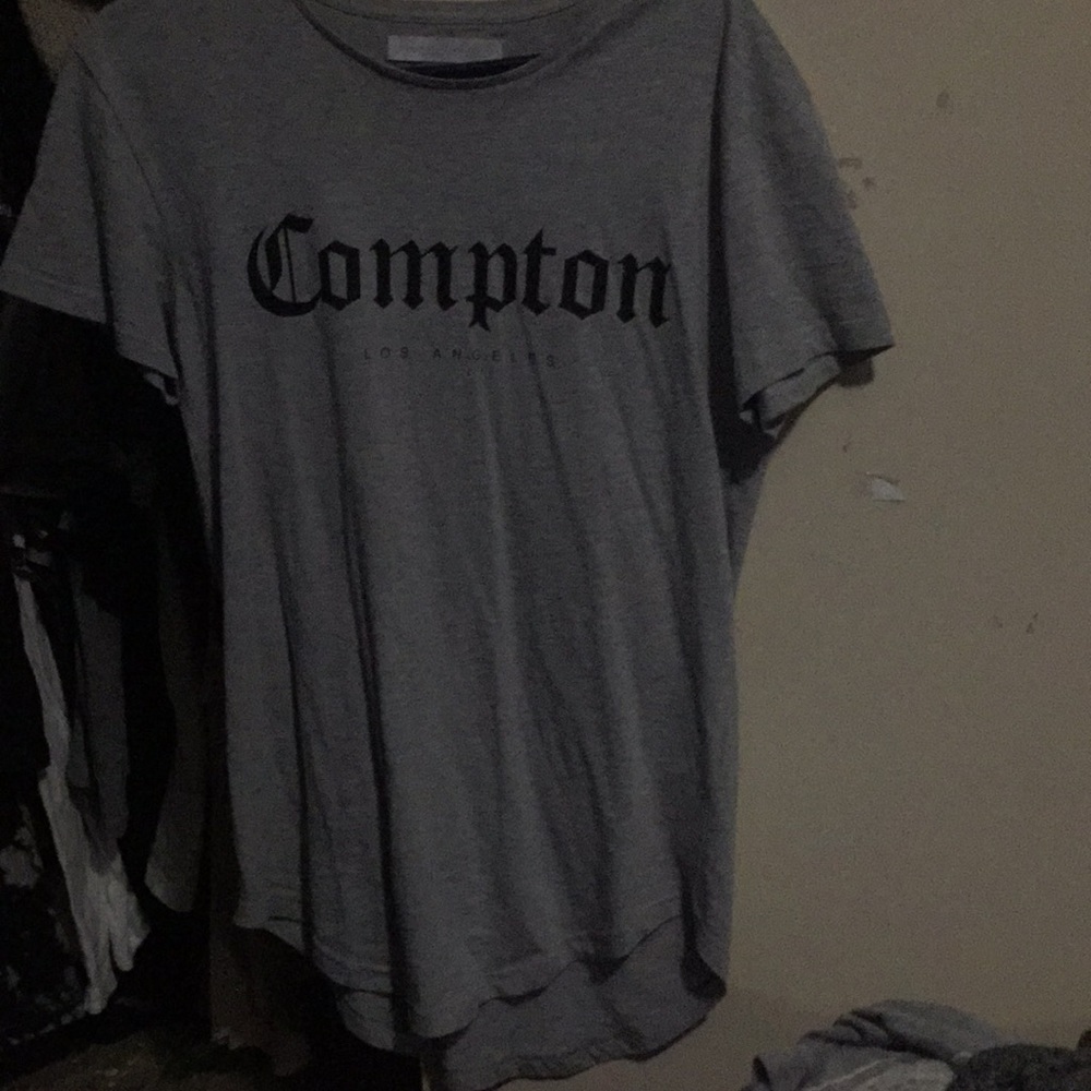 Compton tee